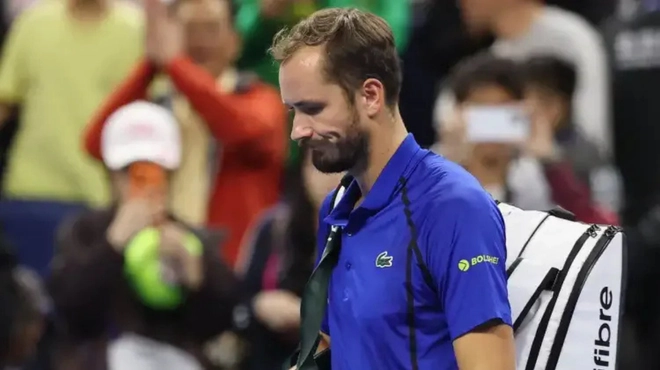 Daniil Medvedev, Çin Açık'ta diskalifiye oldu-Haber-Manset