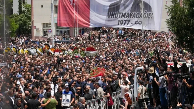 Ferdi Zeyrek son yolculuğuna uğurlandı-Haber-Manset