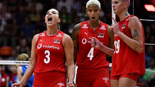 Filenin Sultanları’ndan Japonya'da erken final: Türkiye - ABD voleybol maç sonucu-Haber-Manset