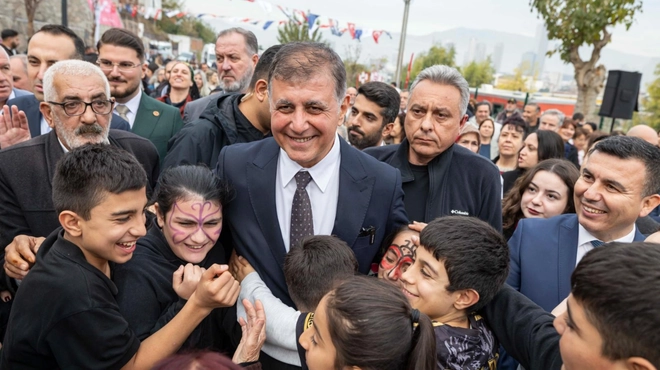 Güzel İzmir Hareketi Ballıkuyu'da Park Tamam Sırada İki Spor Sahası var-Haber-Manset