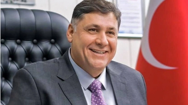 Menderes Belediyesine ikinci dalga operasyon! 9 şüpheli gözaltına alındı-Haber-Manset