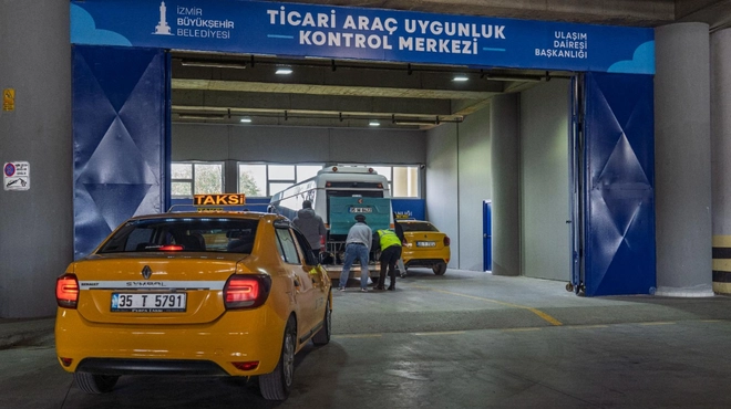 “Taksi ve minibüslerin kontrolleri bu merkezden yapılıyor